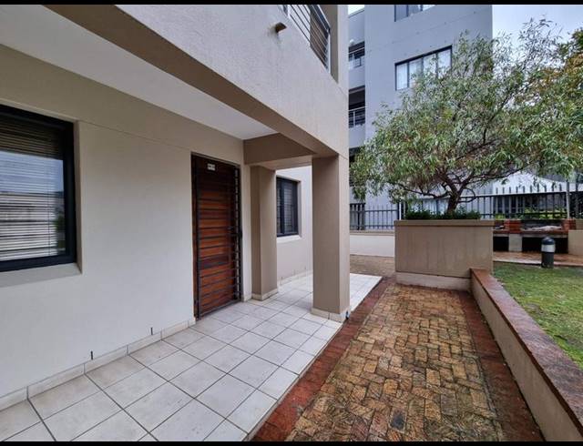 2 BEDROOM PROPERTY TO RENT IN LA COLLINE